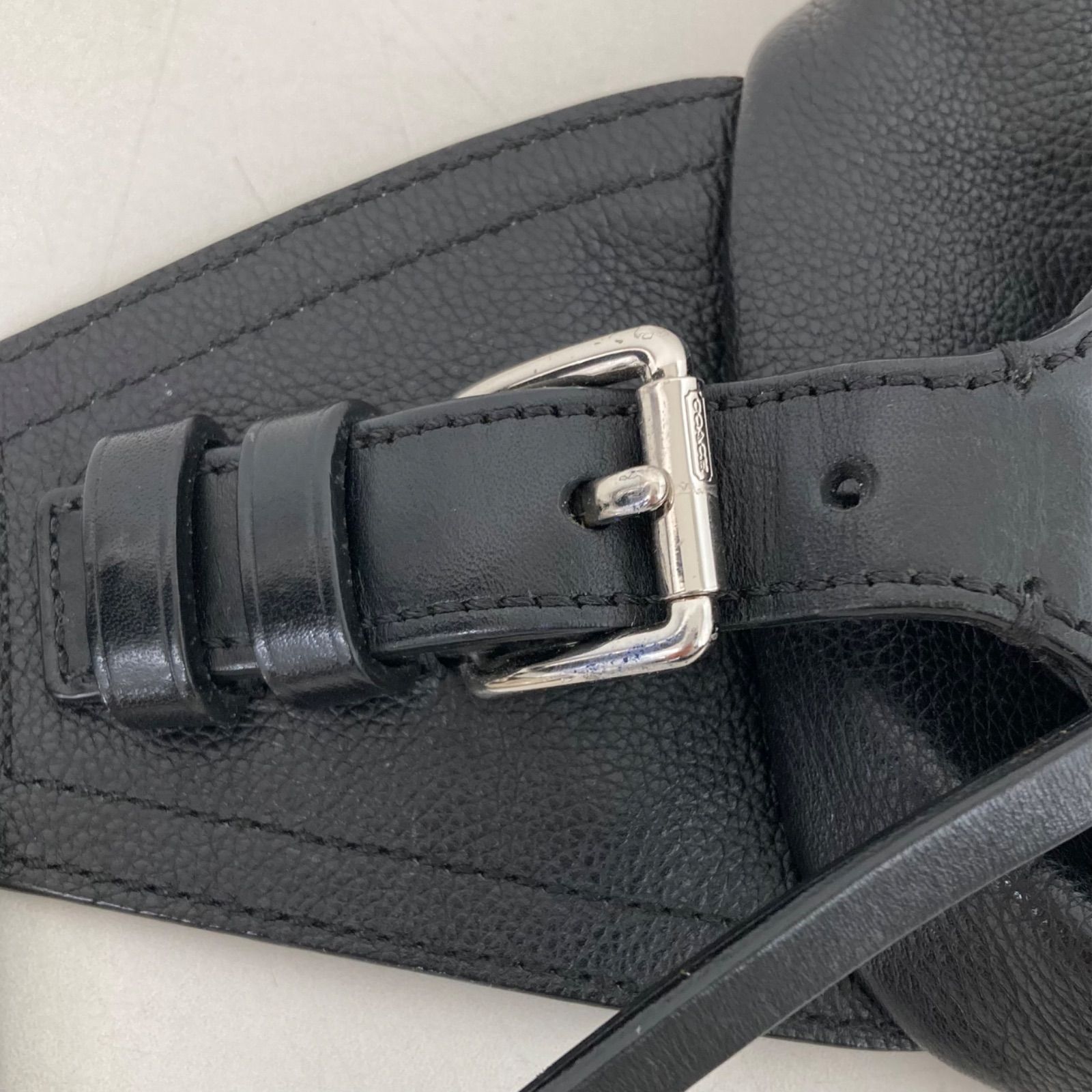 COACH コーチ トンプソン レザー ボディバッグ 黒 斜め掛け ショルダー COACH ショルダーバッグ コーチ トンプソン 黒 ボディバッグ