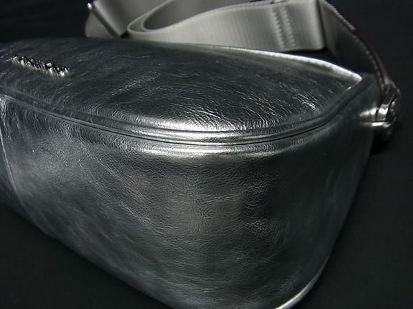 ■新品■未使用■ MICHAEL KORS マイケルコース ジェットセット レザー クロスボディ ショルダーバッグ シルバー系 BI8732