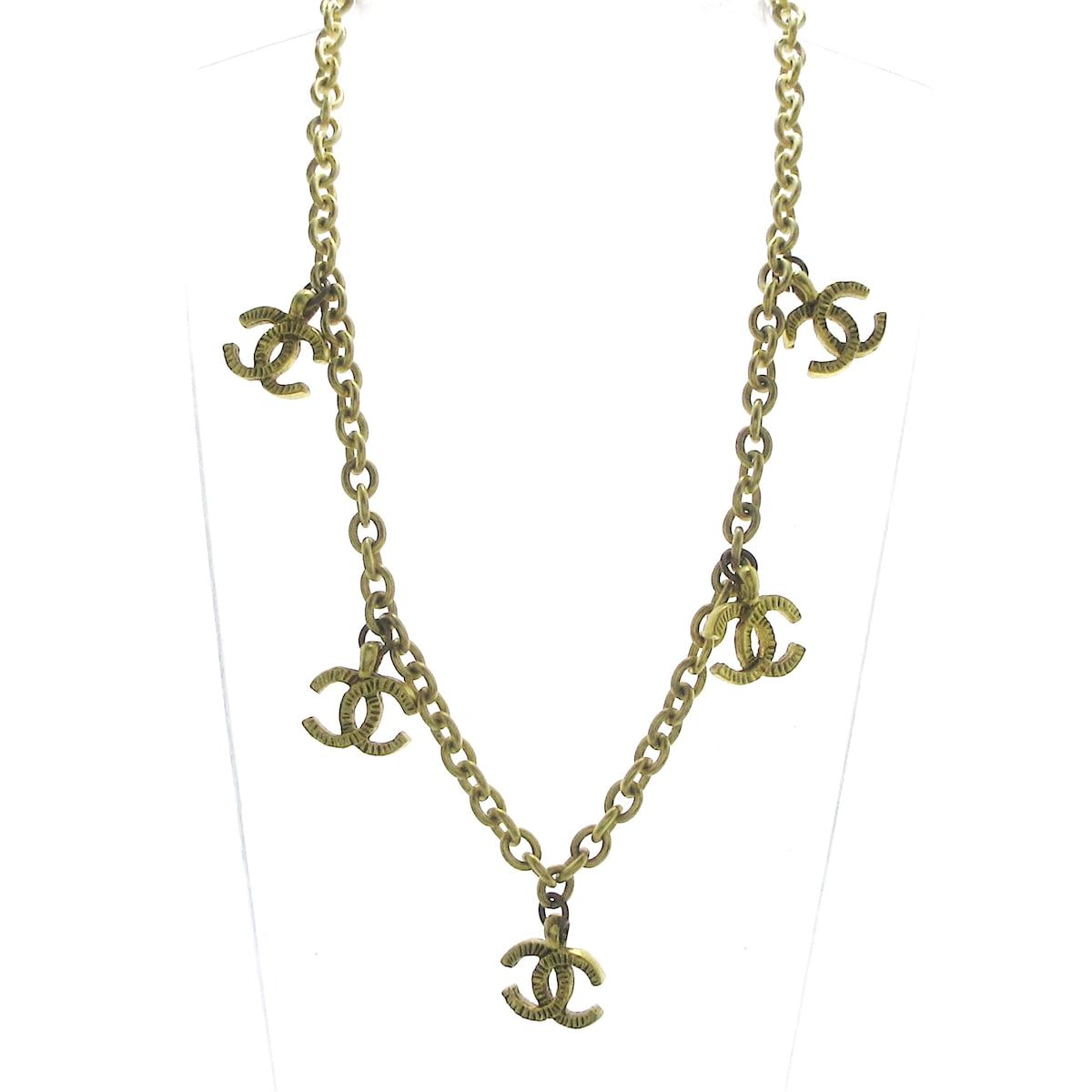 CHANEL シャネル