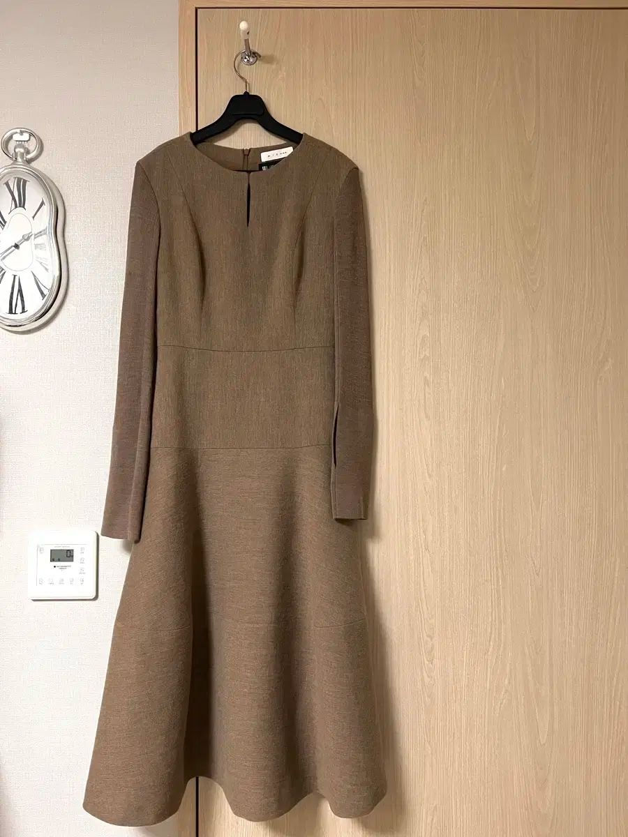 ミシャ カシミヤ ブレンド ニット 袖 フ スリット ワンピース ミーティング ゲストルック