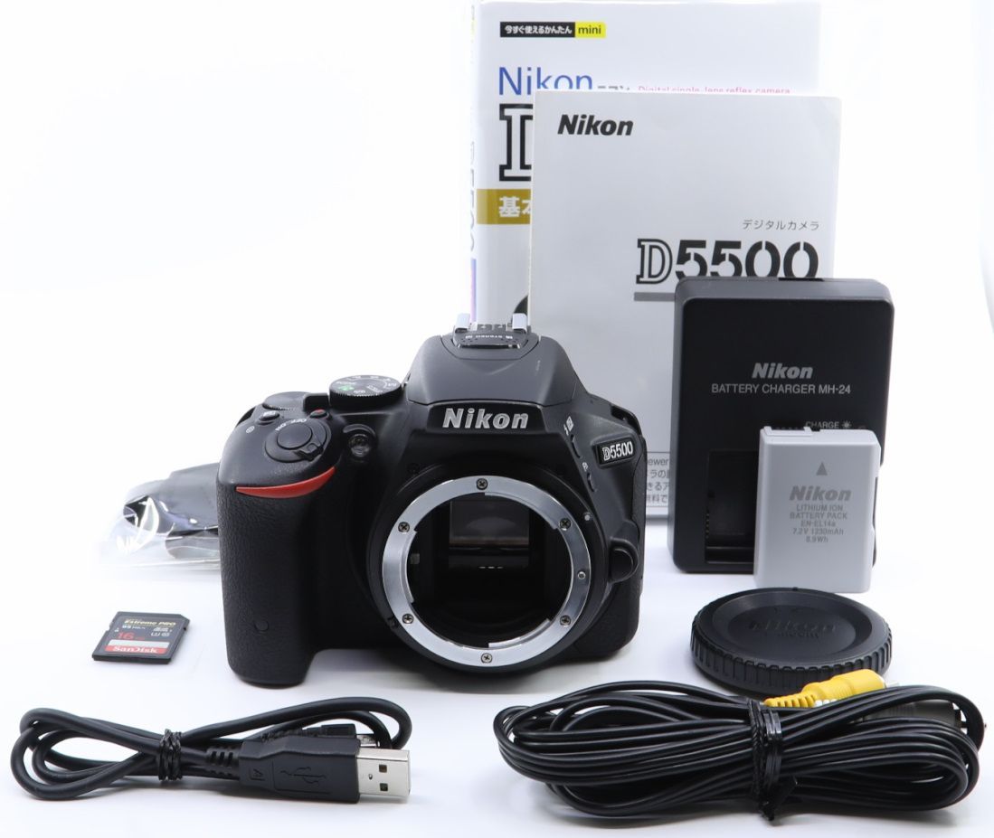 ほぼ新品＞ Nikon デジタル一 眼レフカメラ D5500 ボディ ブラ ック シャッター回数わずか4443 枚！