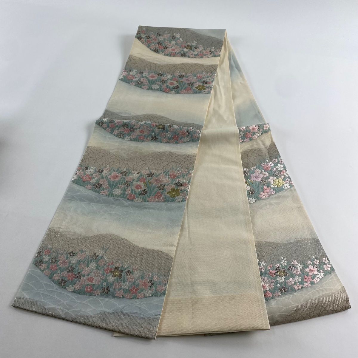 袋帯 秀品 夏帯 紗 草花 芝 金銀糸 箔 ベージュ 六通 正絹