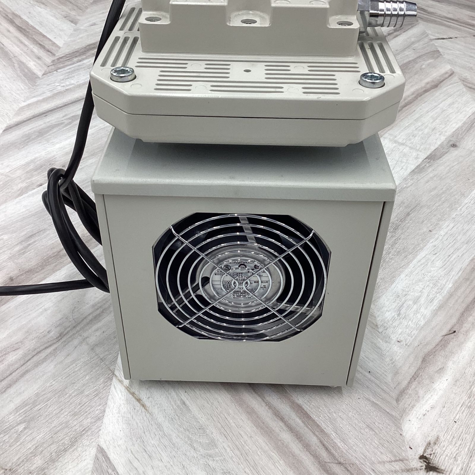 ダイヤフラム型ドライ真空ポンプ DA-121DC