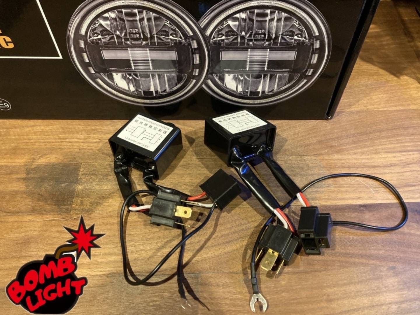 汎用7インチLEDヘッドライト