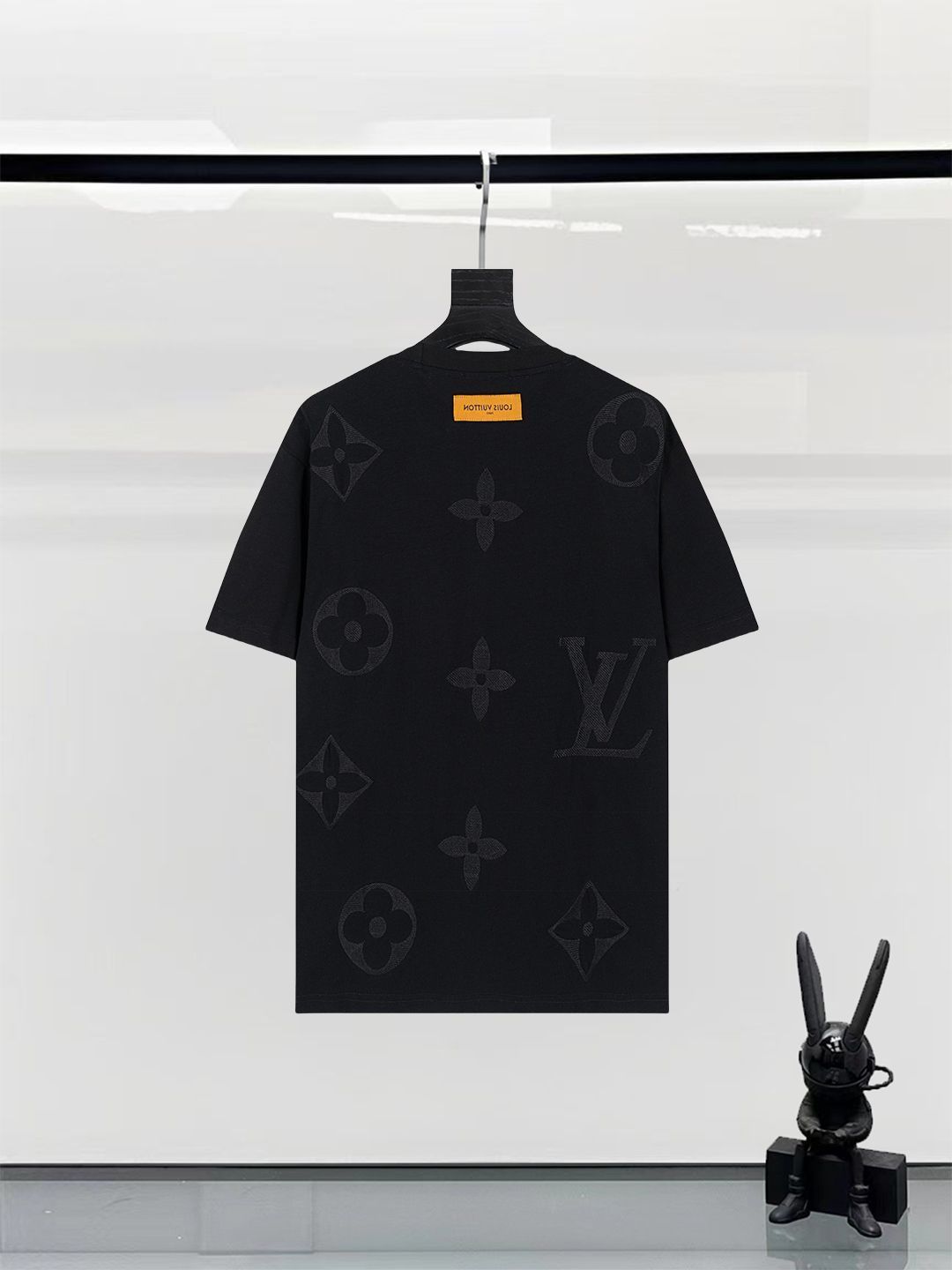 【極美品】ルイヴィトン☆ 両面刺繍 花柄 筆記体ロゴ入りオープンカラーシャツ. 今日特価】Louis Vuitton/LV ルイヴィトン 25SS 刺繍ロゴ T