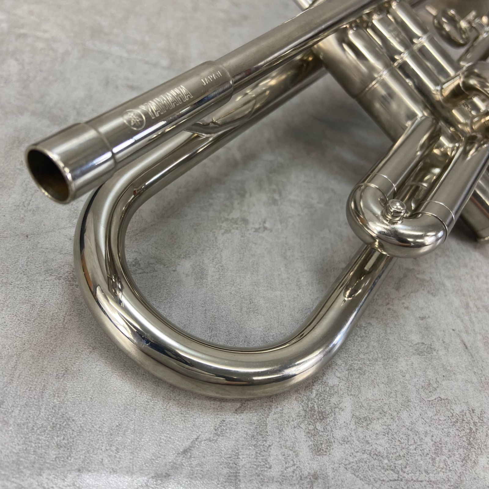 ヤマハ　YTR-136　B♭トランペット　Mボア　ニッケルメッキ　学生　初心者 YAMAHA ヤマハ YTR-136 B♭トランペット trumpet 管楽器 Mボア