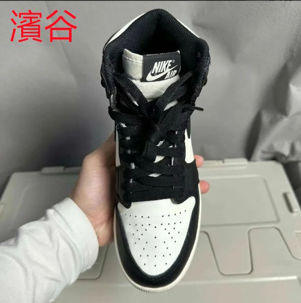 新品 未使用 NIKE AIR JORDAN 1 HIGH OG ナイキ エアジョーダン1 ハイ OG セイル/ダークモカ/ブラック - メルカリ