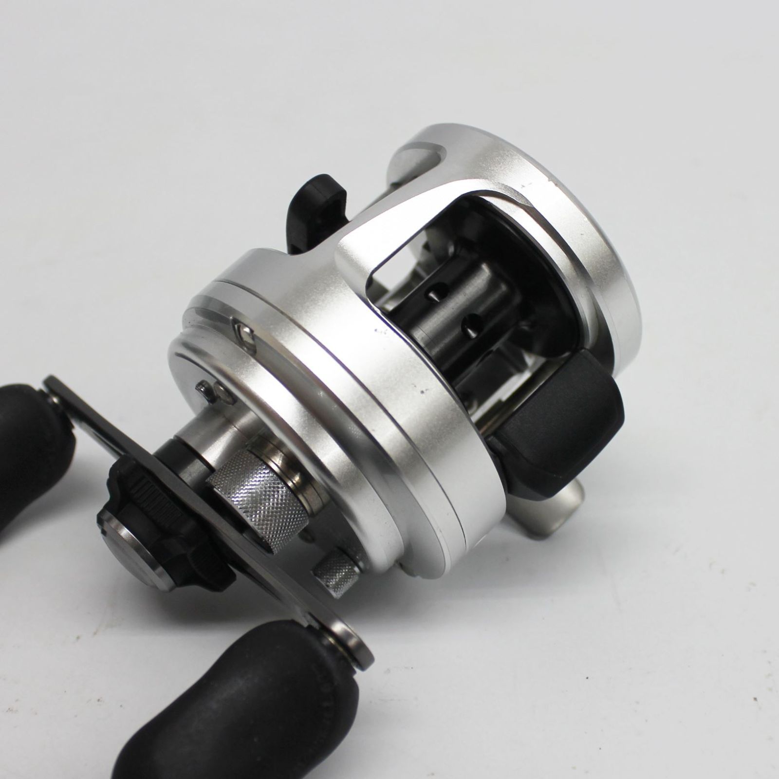 シマノ 12カルカツタ 101 左 Shimano シマノ 12カルカッタ 101 左ハンドル