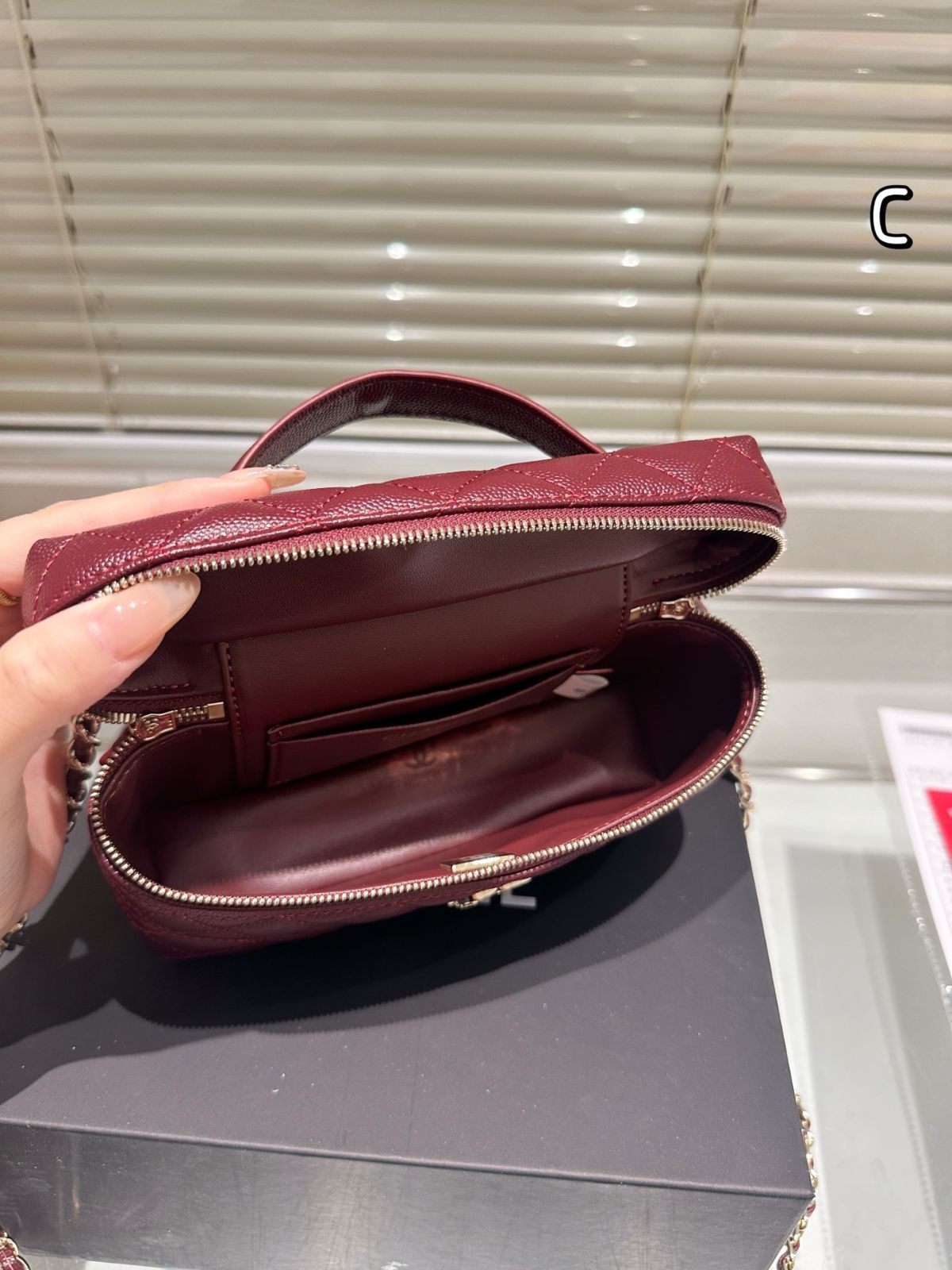 【25C★高級感あるブラックカラー】シャネル ジュエリーボックス 今日特価】CHANEL 25C シャネル 25C ハンドル ボックス バッグ