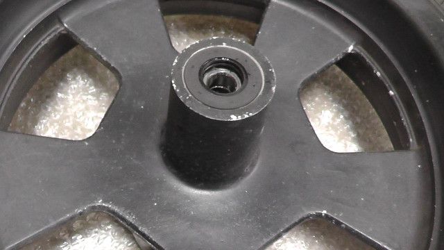 マグザム SG17J-005xxx の フロントホイール タイヤ付 1759467159