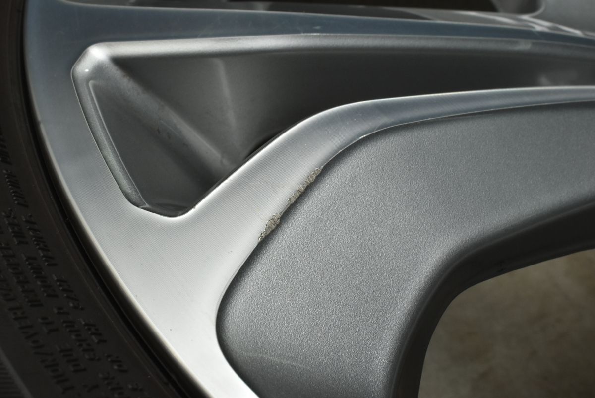 美品 バリ溝【プジョー 208 純正 ＆ ミシュラン エナジーセーブ 195/55R16 87H】16インチ 6J+23 PCD108-4H PEUGEOT 207にも 正規品プジョー 208 純正 16in 6J +23 PCD108 ミシュラン 195⁄55R16