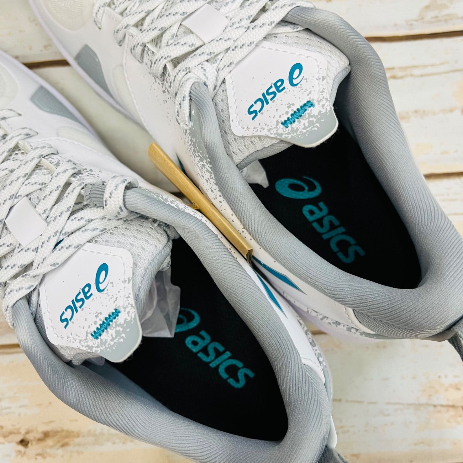 アシックス プレステージライト SHOCKING 26cm テニスシューズ 軽量 アシックス（ASICS）オムニクレーコート用 テニスシューズ