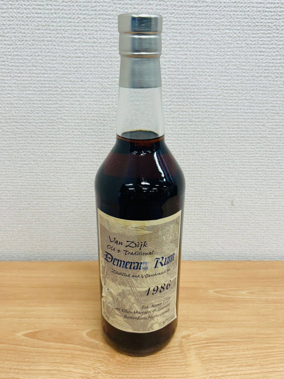 ︎ 未開栓 バンダイク デメララ ラム 1986 700ml 40 Van Dijk Demerara Rum