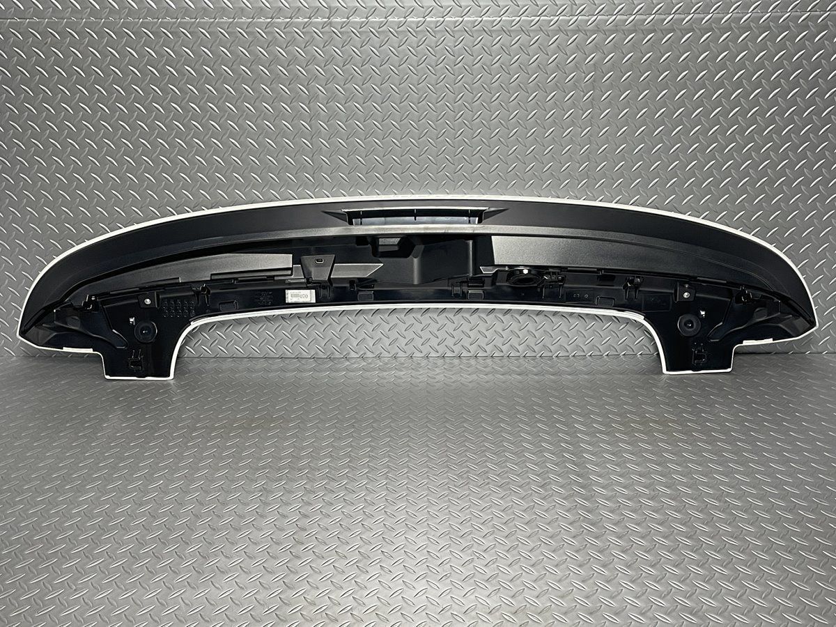 送料無料【新車外し】90系 ノア/ヴォクシー 純正 リアスポイラー