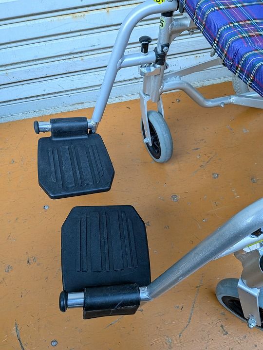 介助式 車椅子カワムラKA816