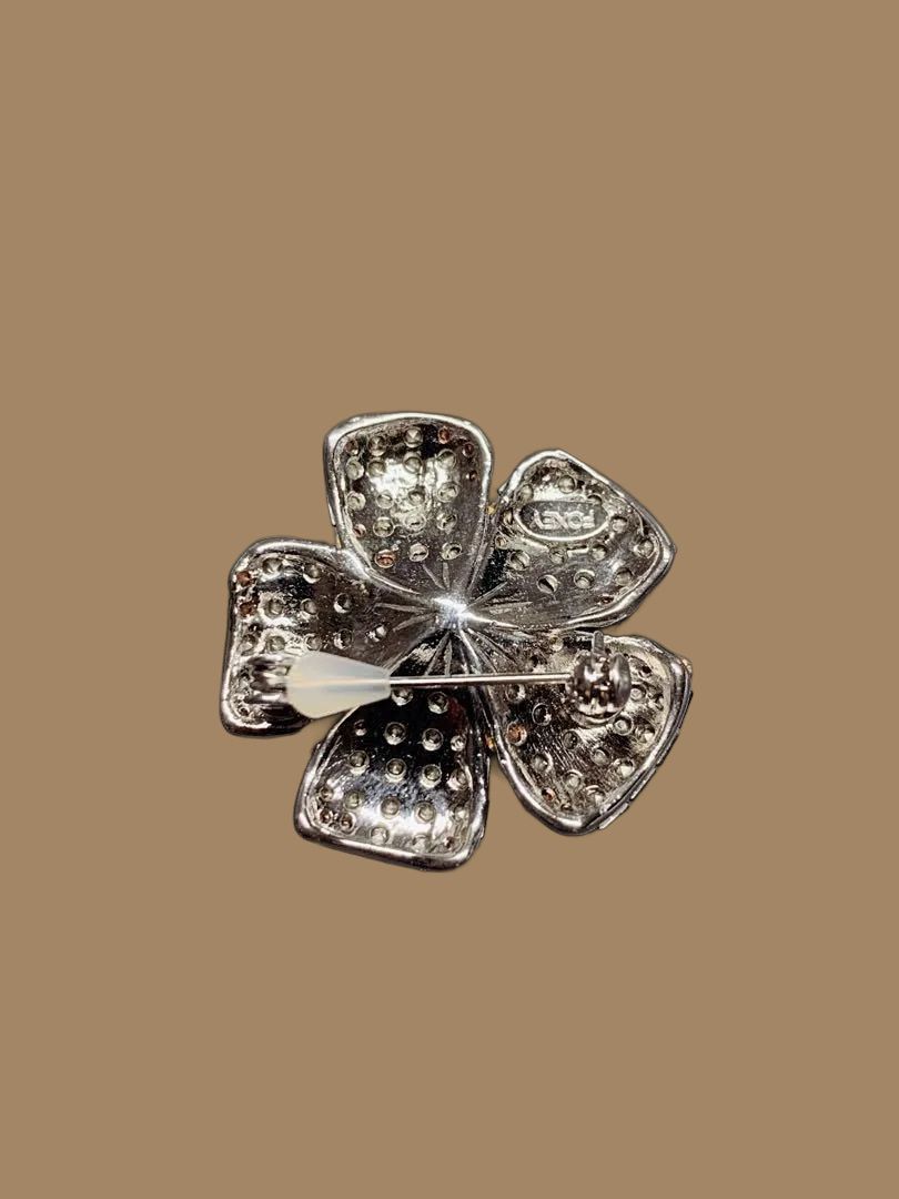 FOXEY ブローチ　シルバー 楽天市場】フォクシー ブローチの通販