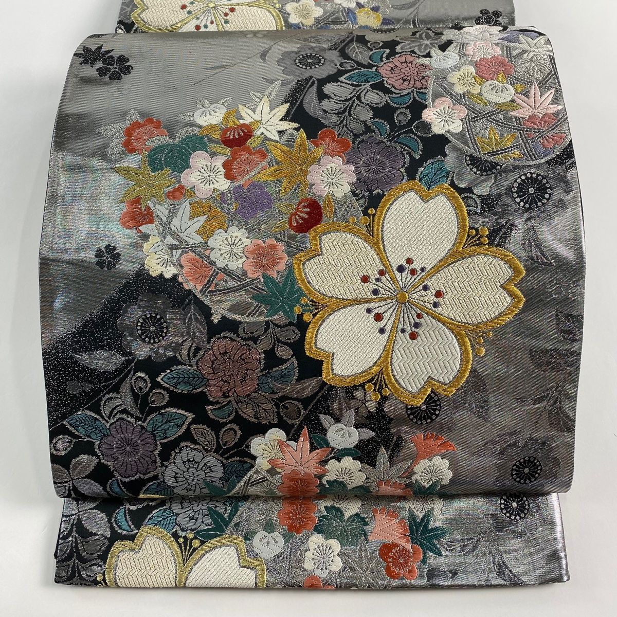 振袖フルセット　成人式　結婚式　前撮り　ホワイト　白　しごき　袋帯　金　ゴールド 振袖フルセット 成人式 結婚式 前撮り ホワイト 白 しごき 袋帯 金