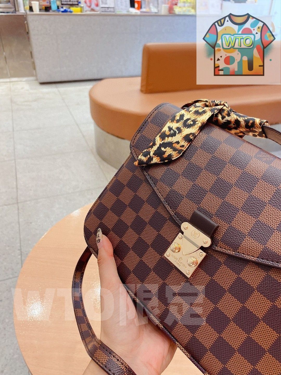 送料無料 LOUIS VUITTON ルイヴィトン ショルダーバッグ 財布 3
