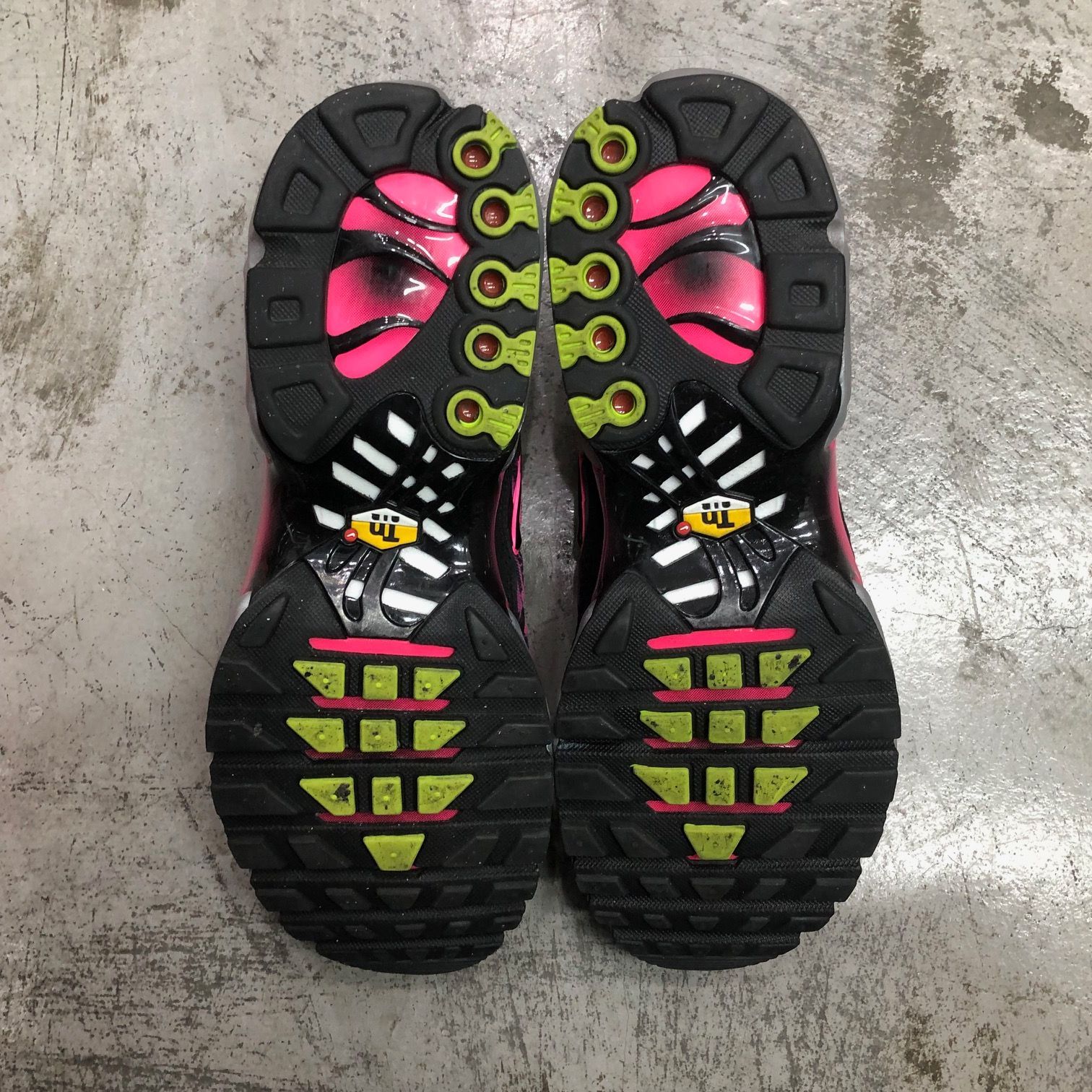 ナイキマーキュリアル 国内正規 Nike Air Max Plus Mercurial 25 Hyper Pink and Volt