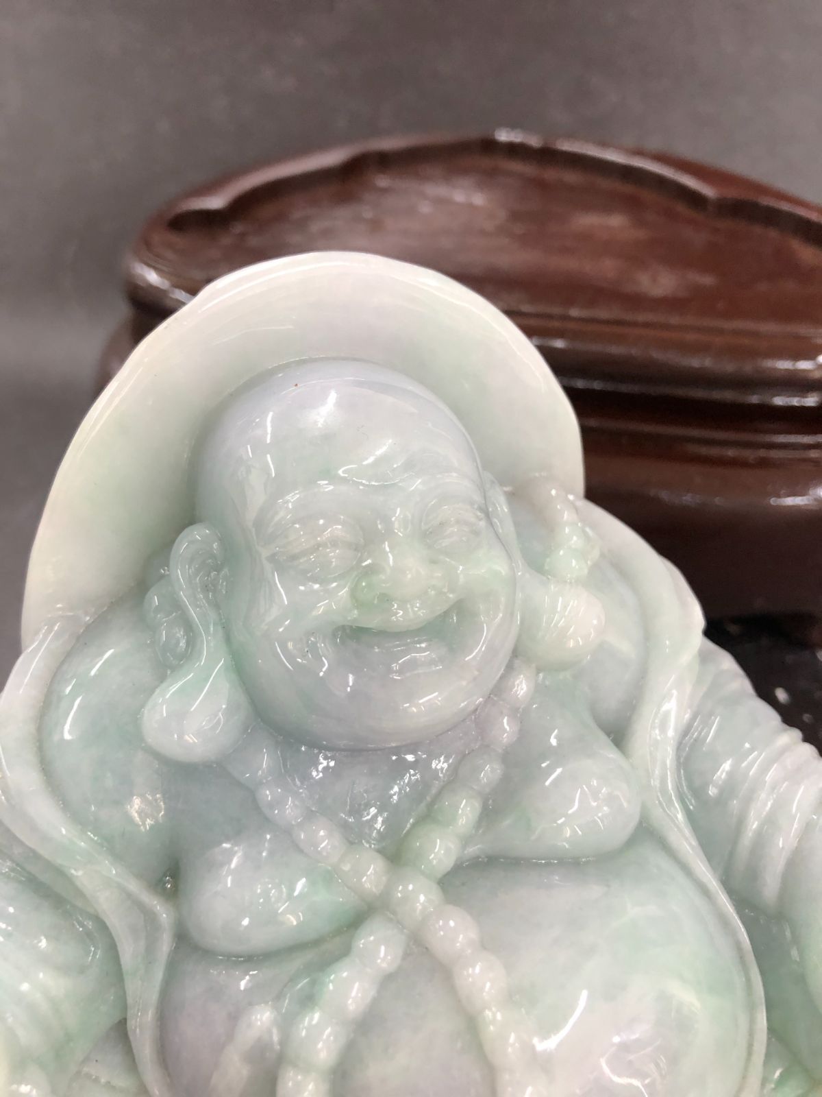 翡翠製？☆台座付き　布袋様　天然石　縁起　開運 開運アイテム・布袋様/本翡翠台座付き - メルカリ