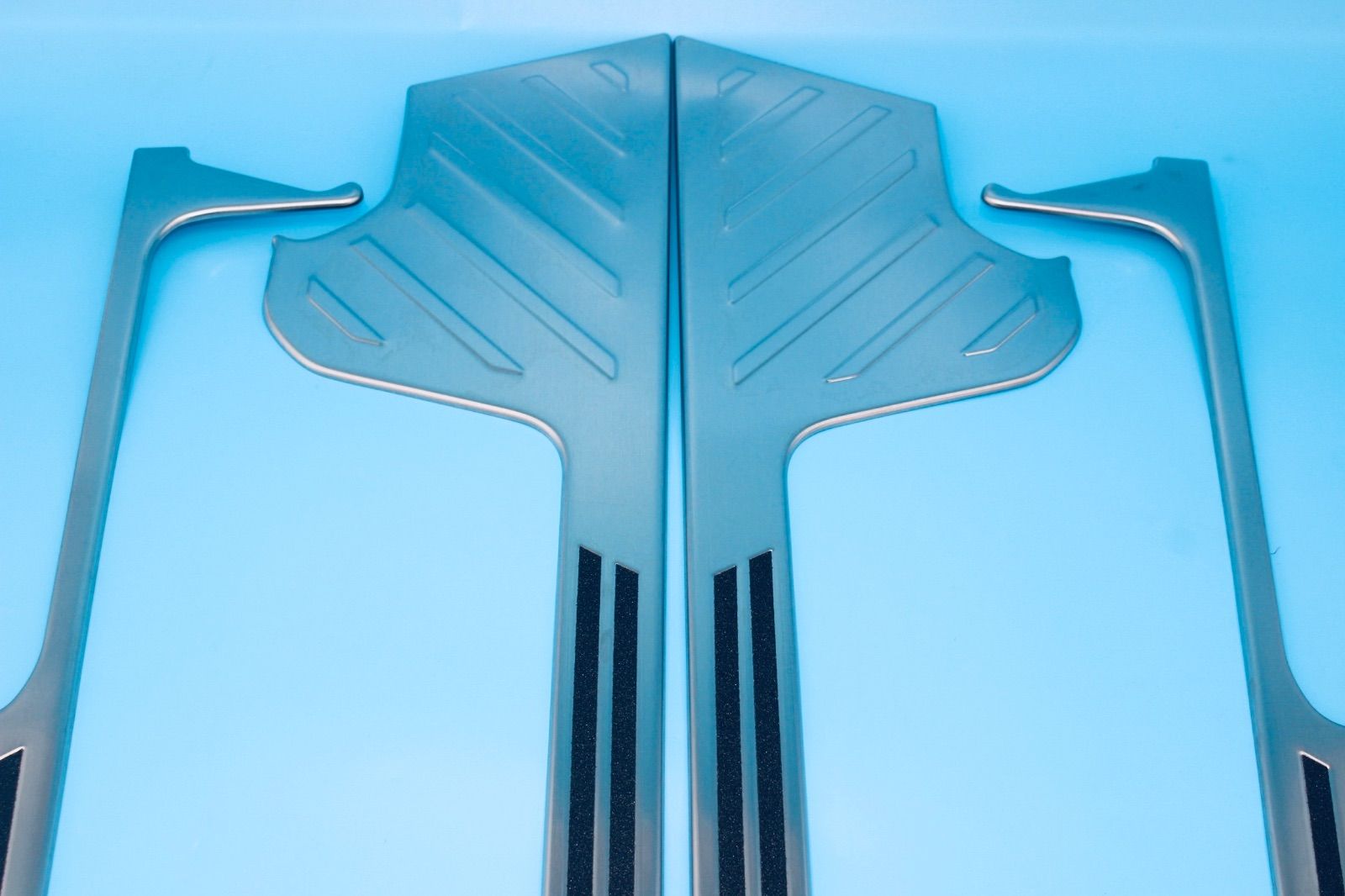 アルファード40系 上側スカッフプレート