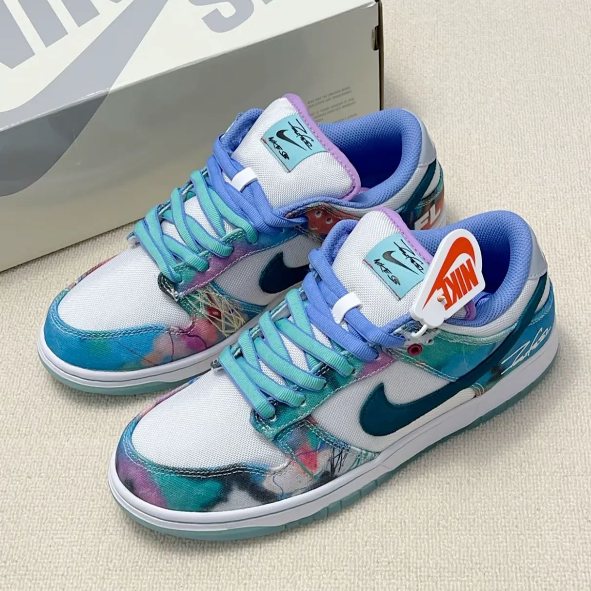 Futura × Nike SB Dunk Low 