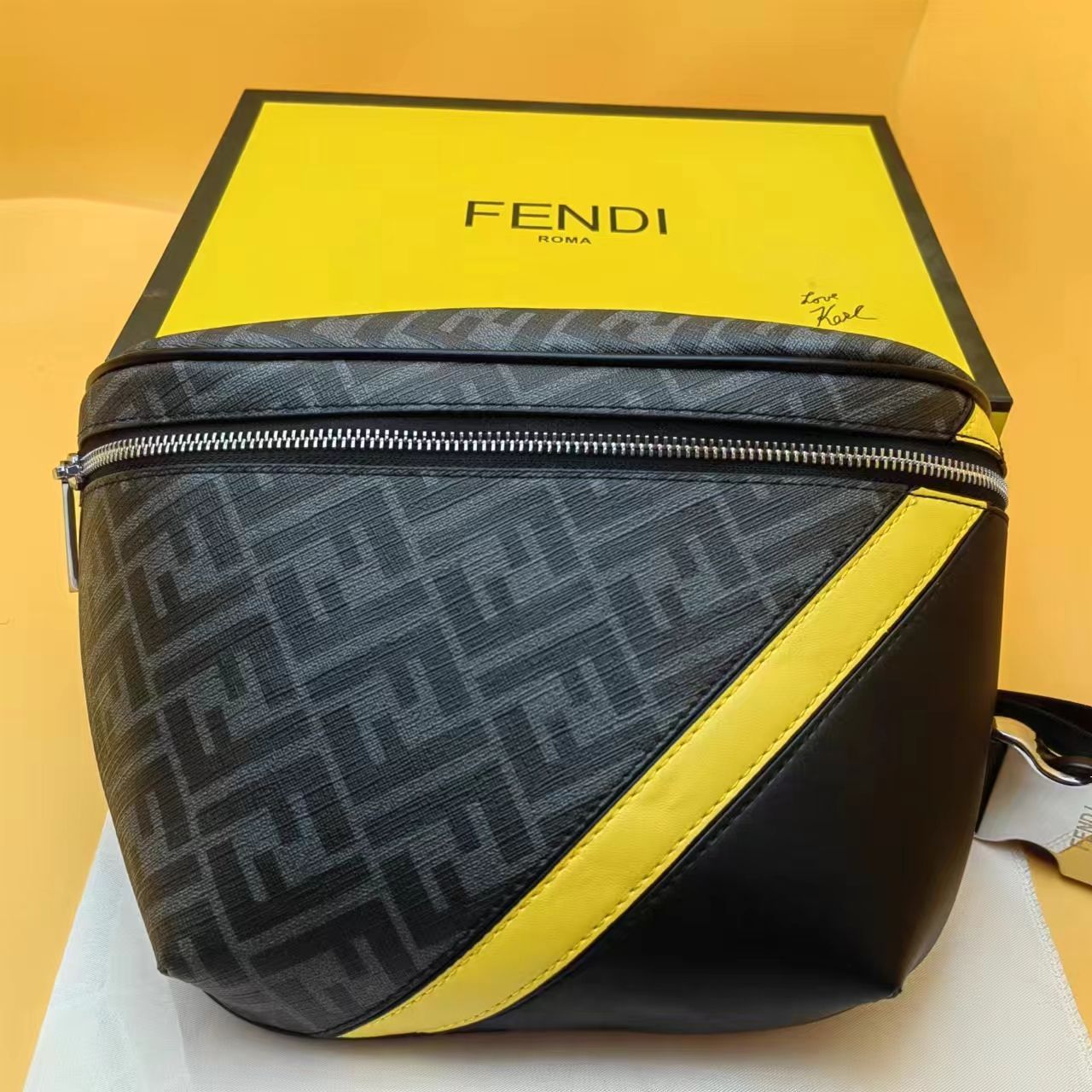 FENDI フェンディショルダーバッグ