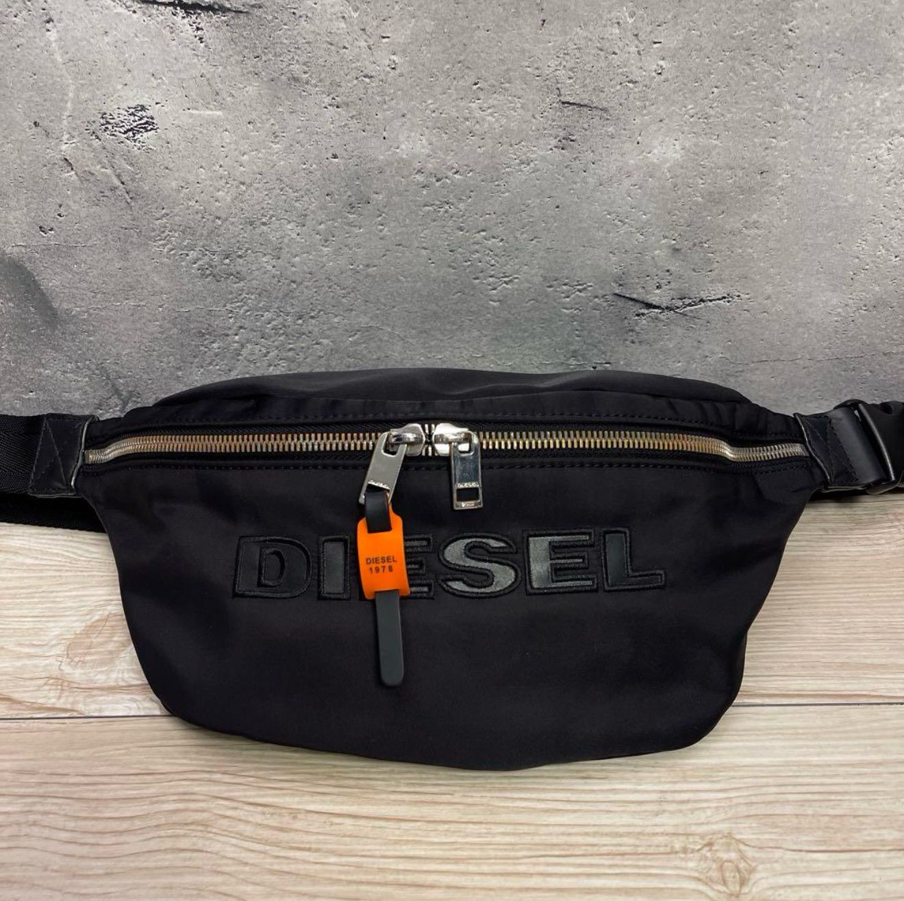 DIESEL ウエストポーチ ボディバッグ