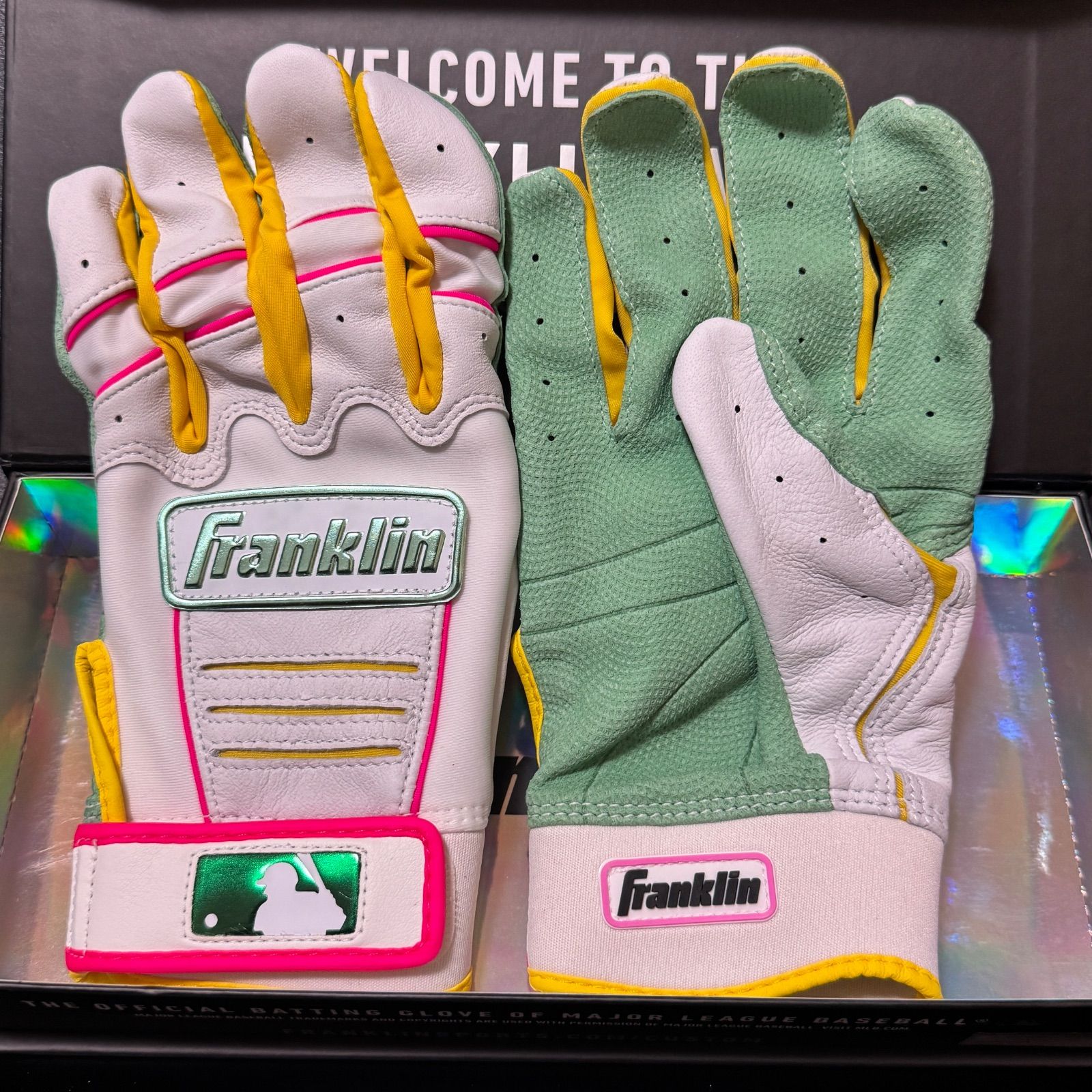 Franklin Custom CFX Pro ホワイト パドレス バッティンググローブ