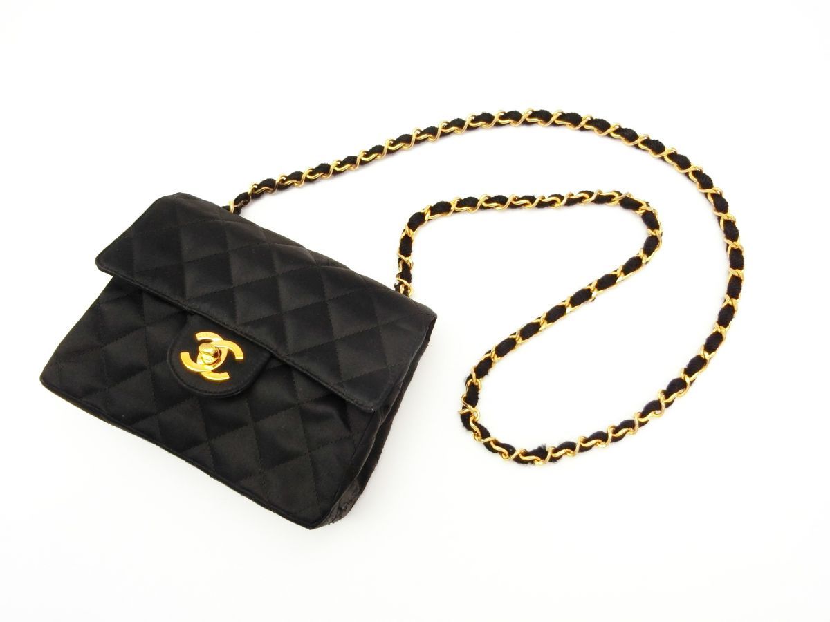 CHANEL 希少 サテン ミニマトラッセ 6連チェーン ラインストーン ☆XX1197 CHANEL シャネル サテン ミニマトラッセ ターンロック