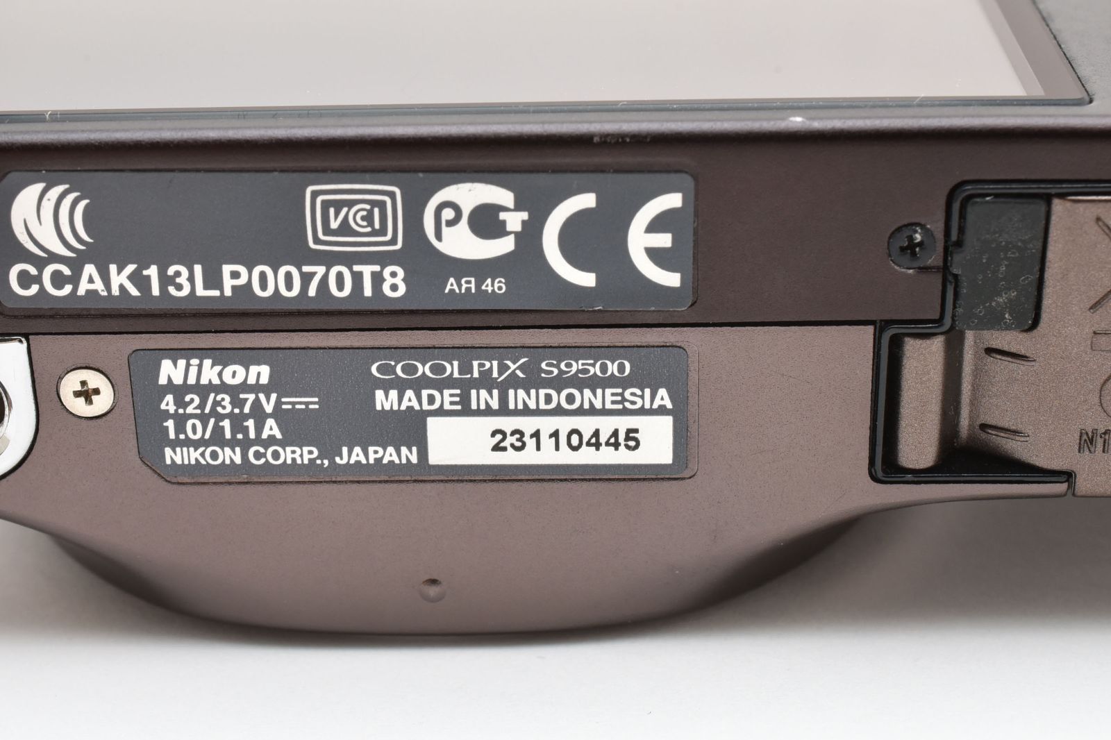 カメラ 極上品 Nikon coolpix S9500 ブラウン バッテリーチャージャーセット