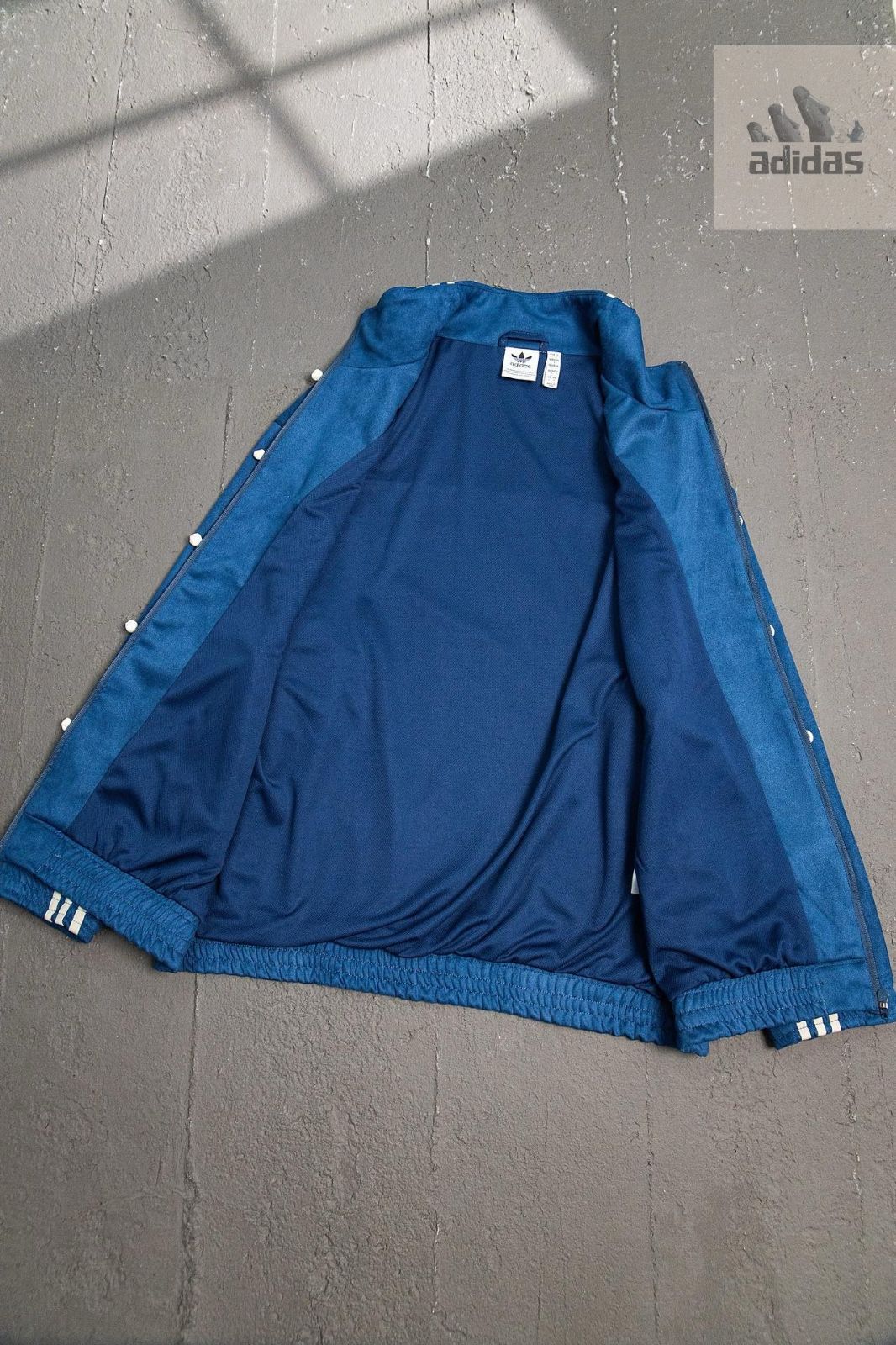 ☆極美品☆ adidas アディダス 中国限定正規品 蛇年 トラック
