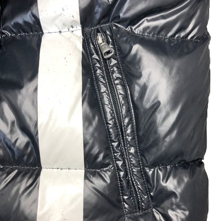 MONCLER × VALENTINO モンクレール × ヴァレンティノ VLTNロゴ