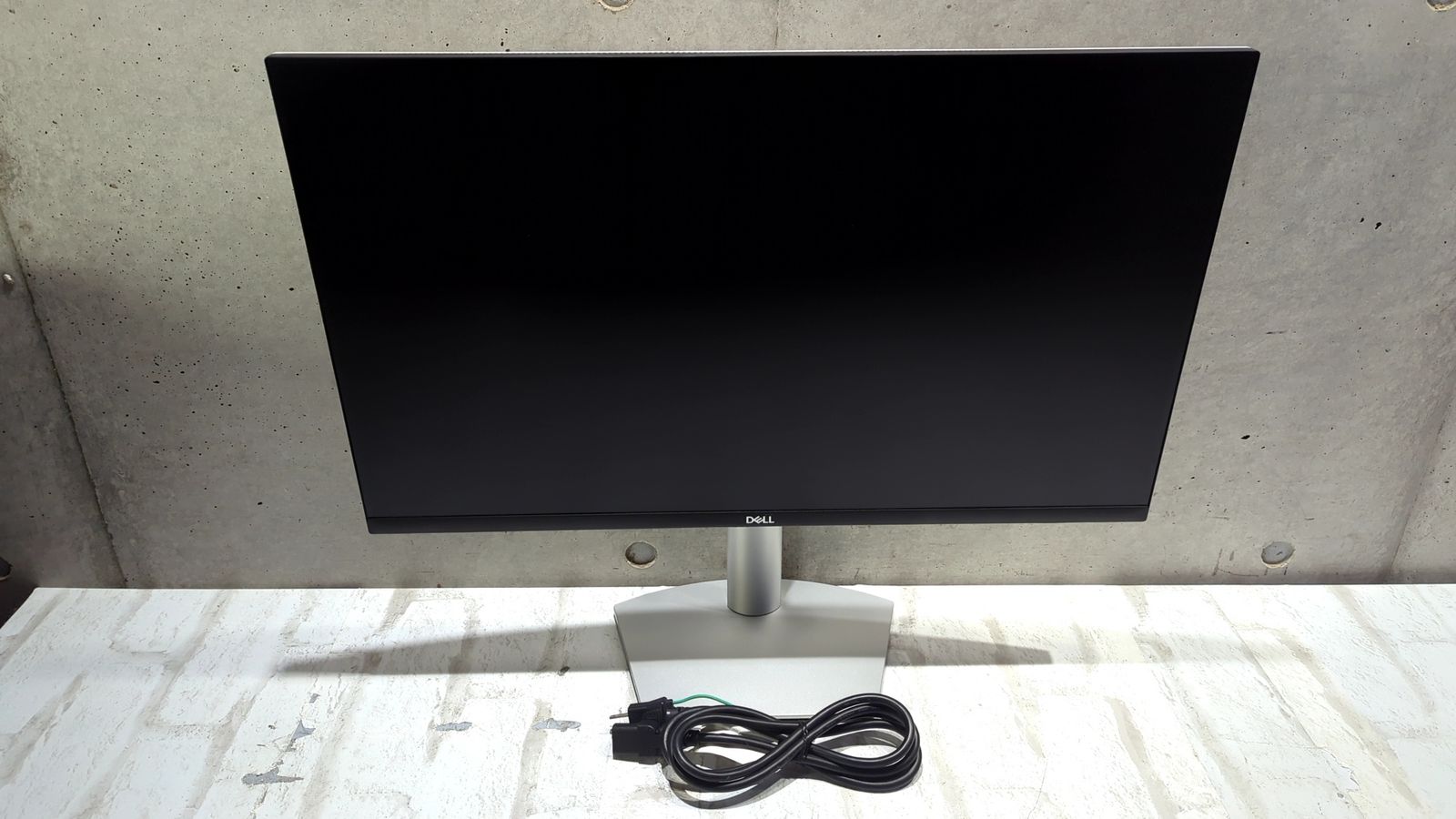 Dell デル S2723HC 27インチ USB-Cモニター シルバー