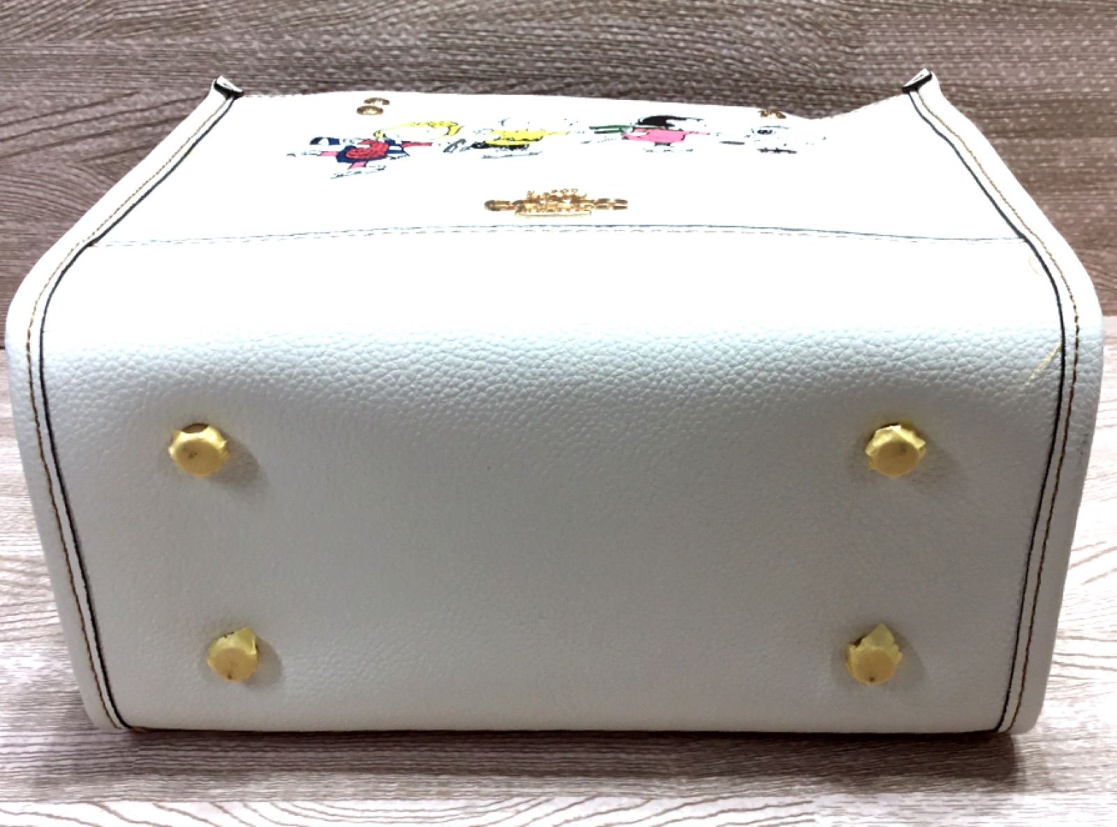 最先端 COACH コーチCOACH X PEANUTSトー22スヌーピアイス