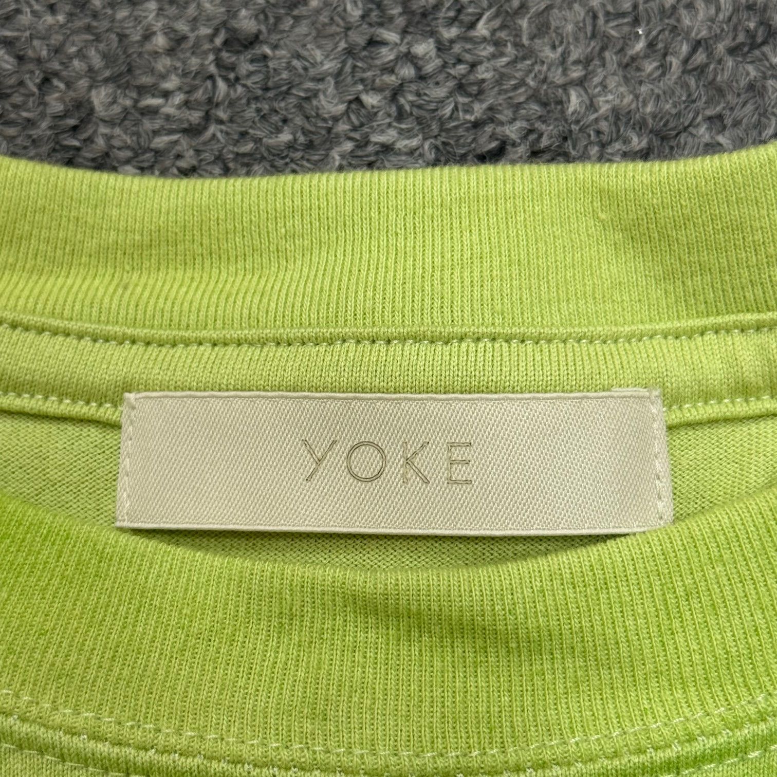 参考上代24200円 未使用品 YOKE 24SS SPRAY PRINTED BODER T
