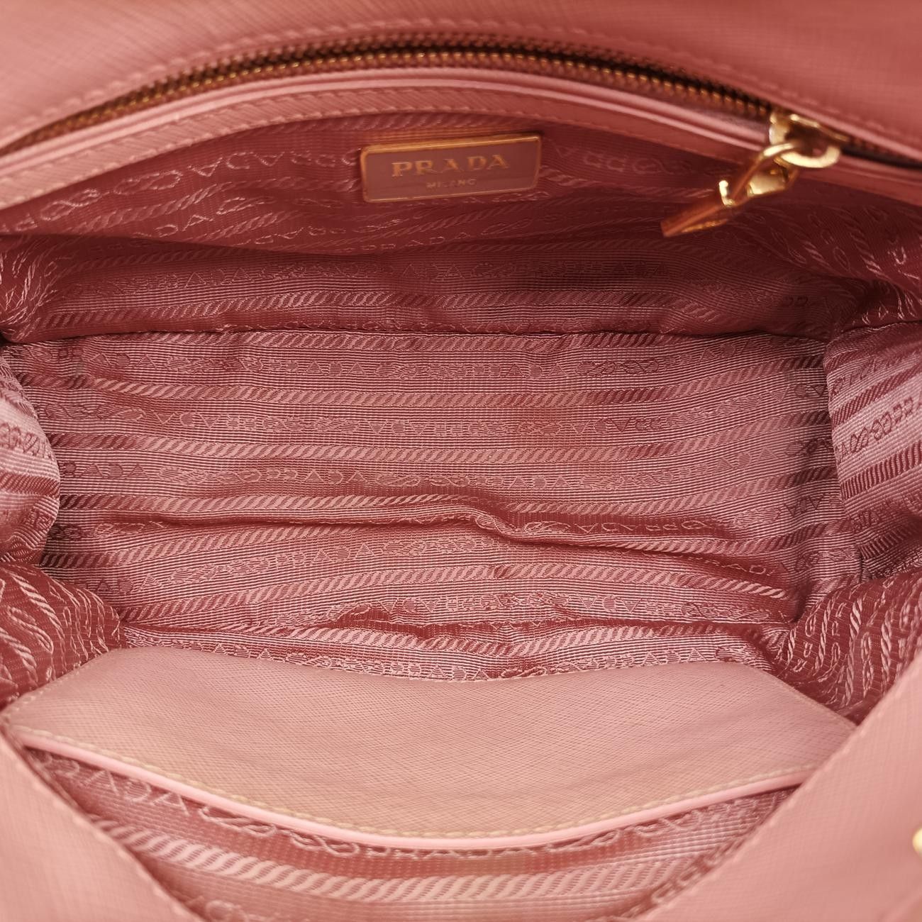 サフィアーノレザー BN1801