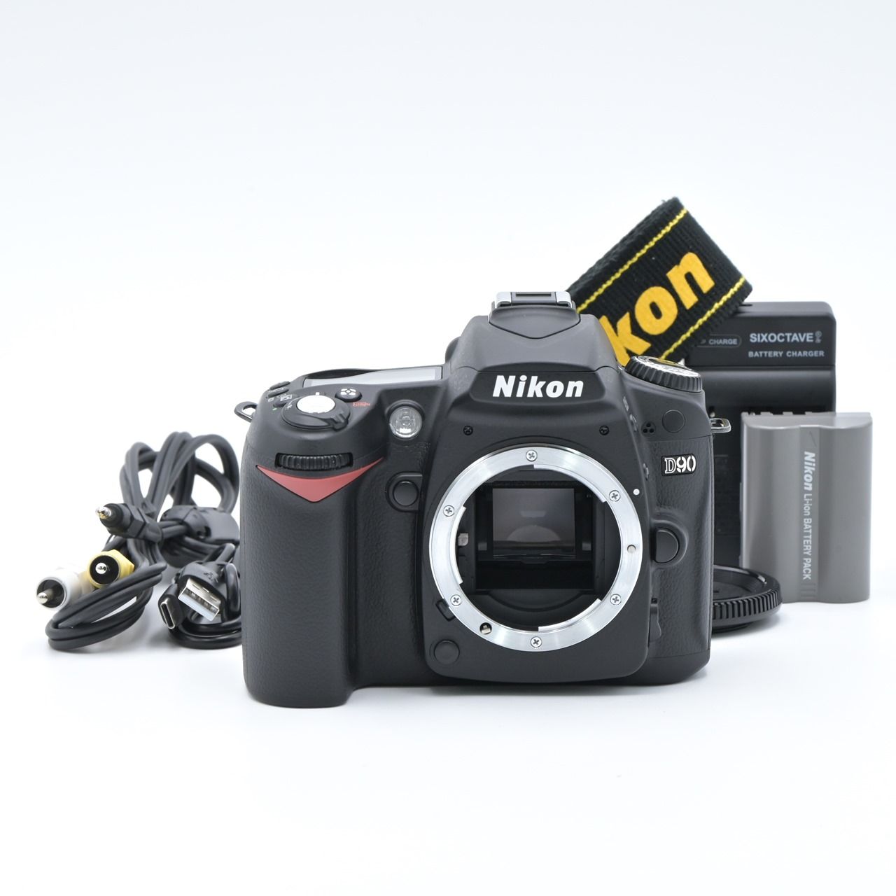 Nikon D90 一眼レフ Zoom 18-200mm レンズセット