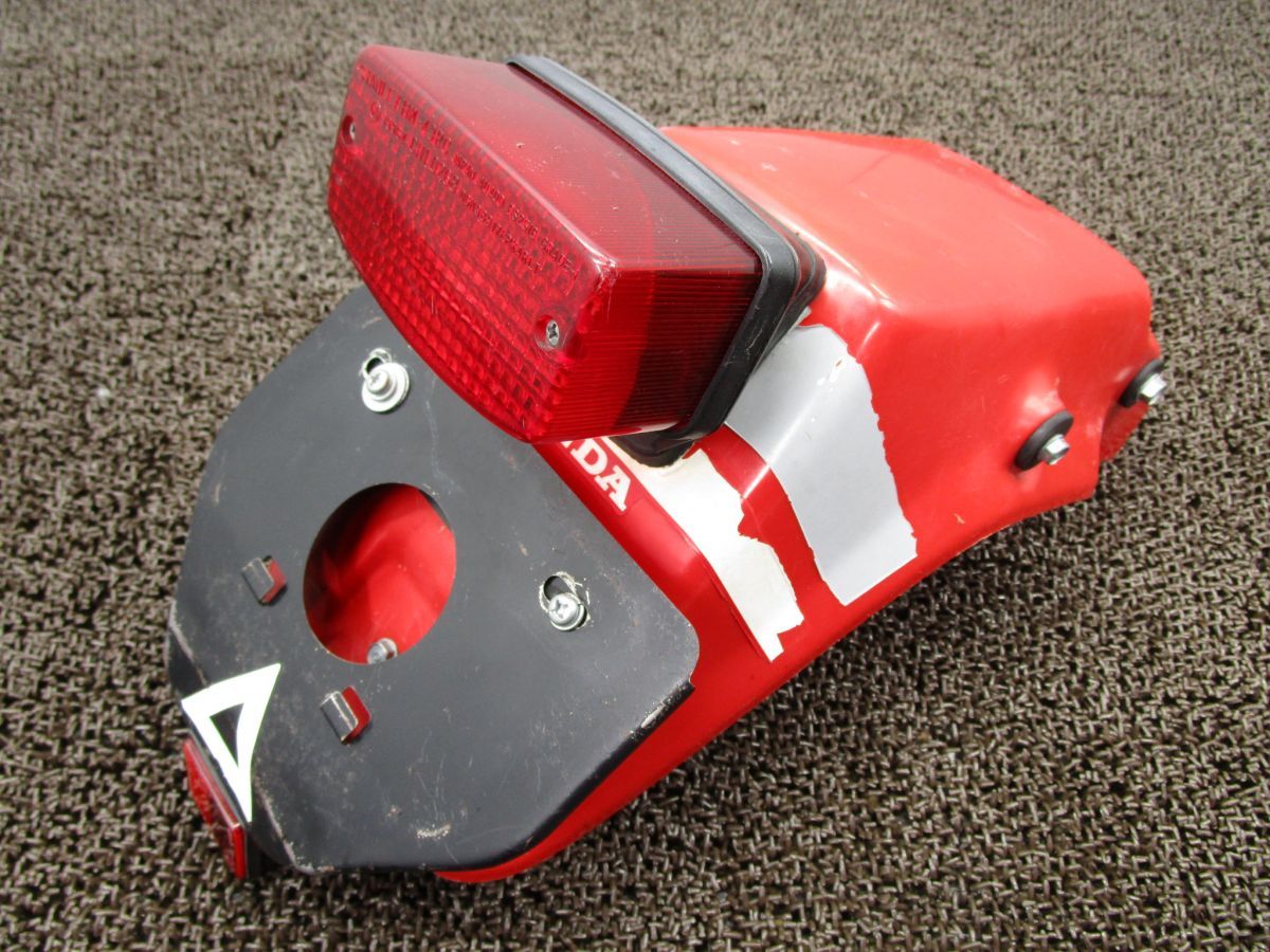 ホンダXL125R（JD04前期型）リアフェンダーASSY - メルカリ