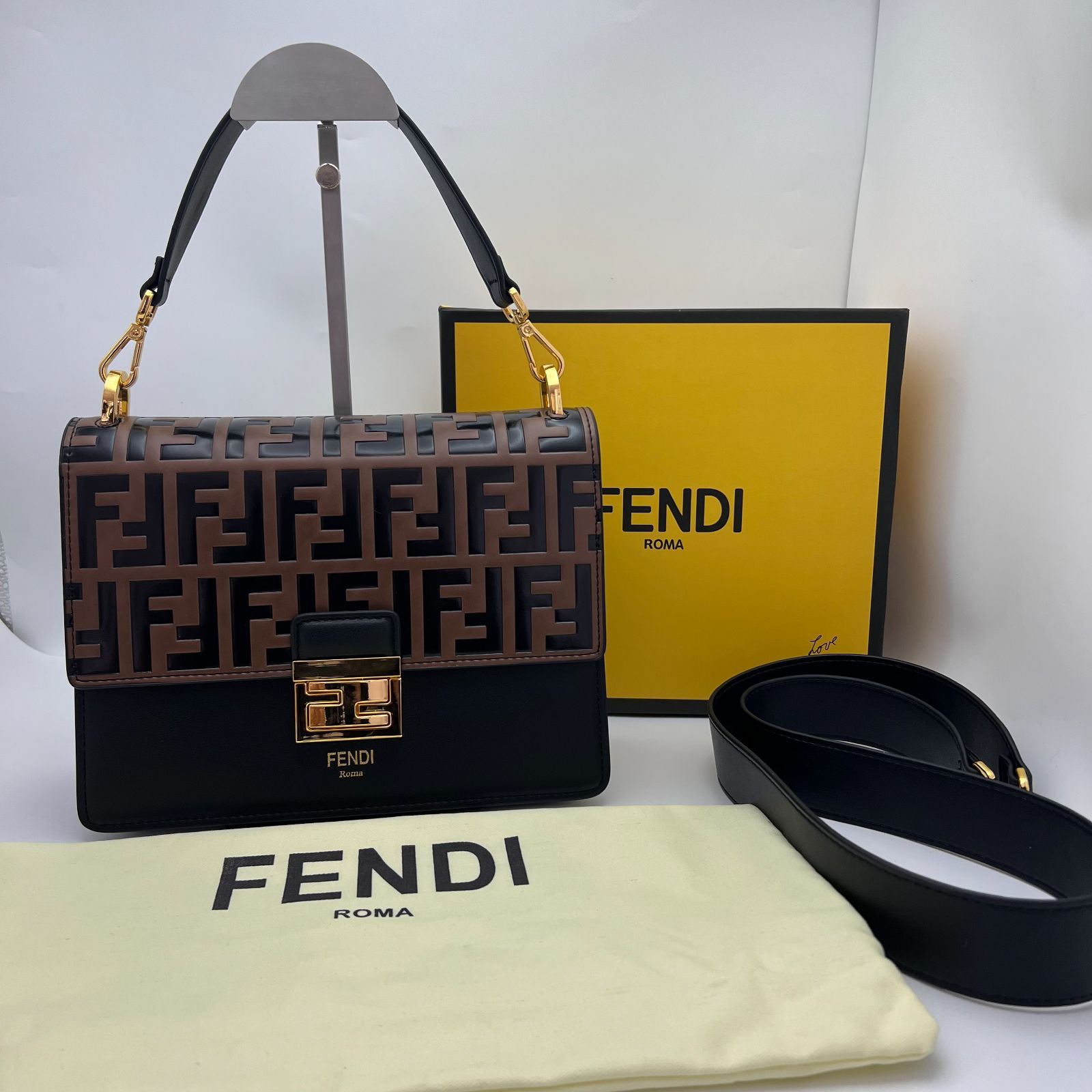 FENDI ショルダーバッグ