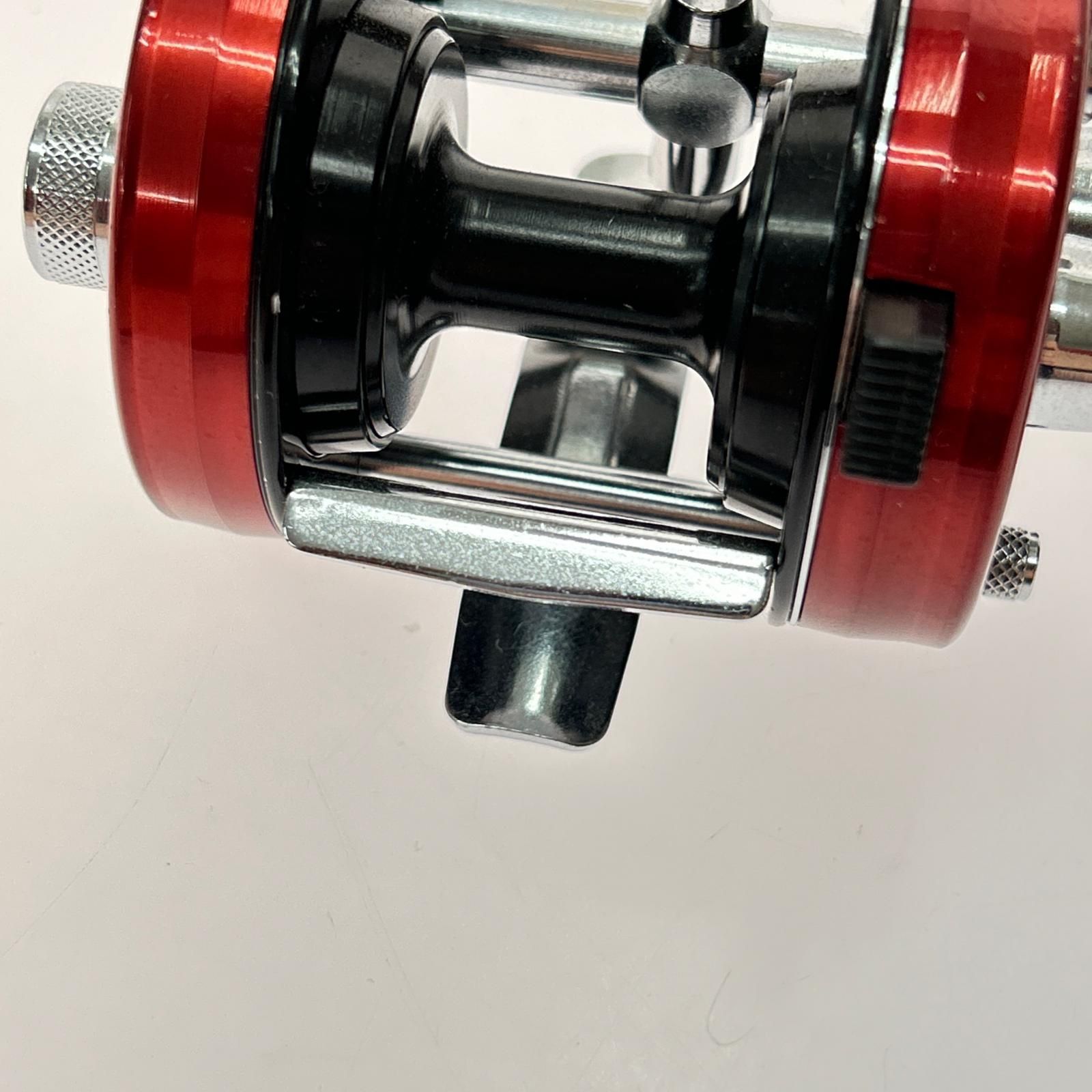 [新品、未使用]:ABU2500C レッド　ベイト　アブ　希少 アブガルシア 2500c RED ベイトリール 新品、未使用]:ABU2500C レッド