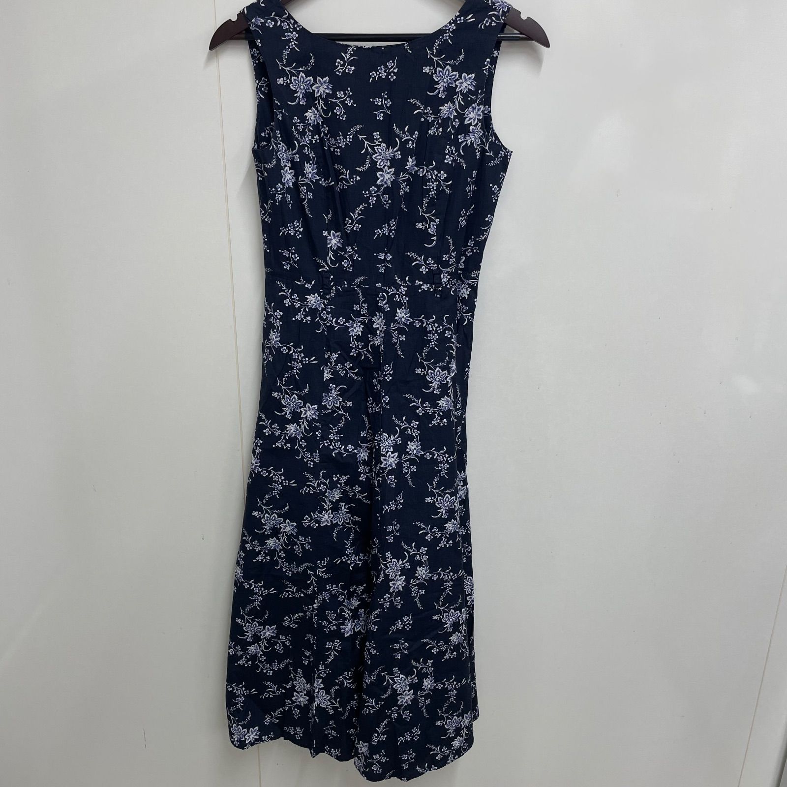 laura ashley ローラアシュレイ ネイビー 白 花がら ワンピース