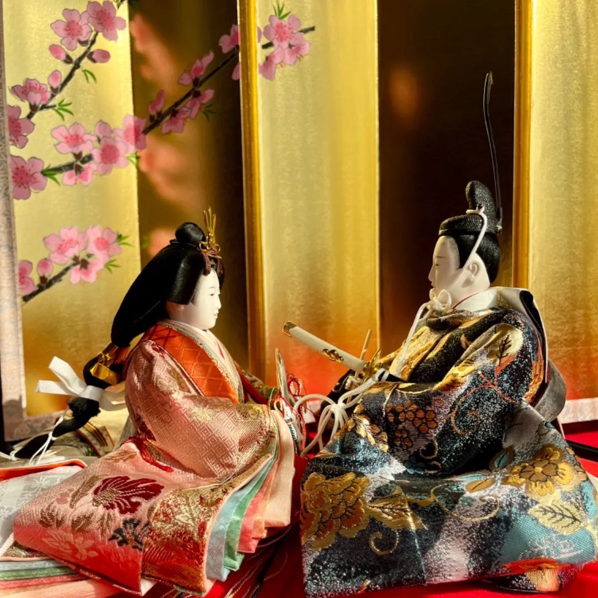 雛人形　桃の節句　ロイヤル飾りシリーズ白い親王台と小道具 雛人形 桃の節句 ロイヤル飾りシリーズ 白い親王台 小道具 雛人形