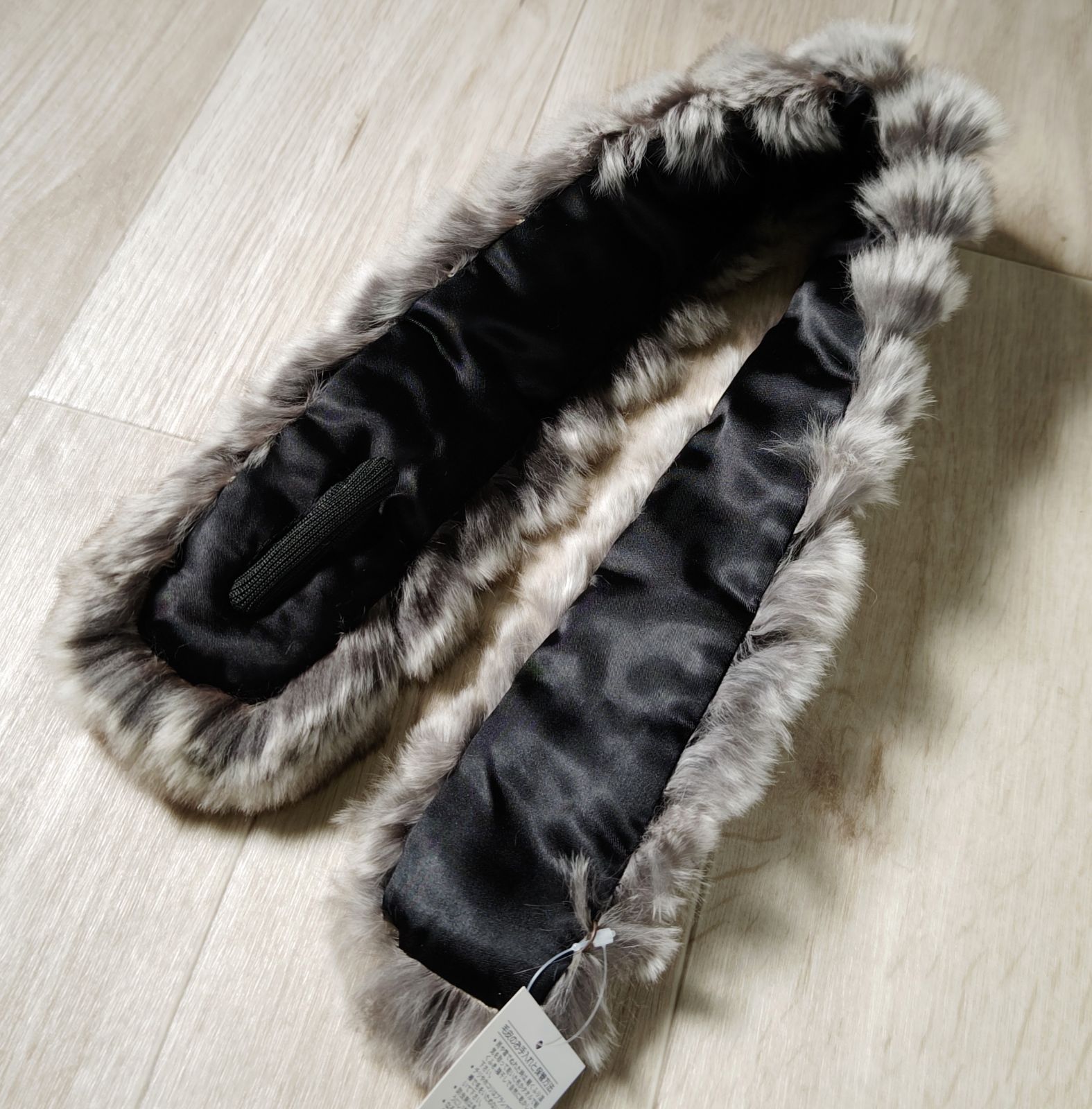 【新品】チンチラファー カラー コサージュ付き クリップ付き リアル マフラー 新品】チンチラファー カラー コサージュ付き クリップ付き