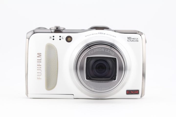 FUJIFILM F600 ホワイト　☆送料無料☆ Amazon | FUJIFILM デジタルカメラ FinePix F600EXR ホワイト