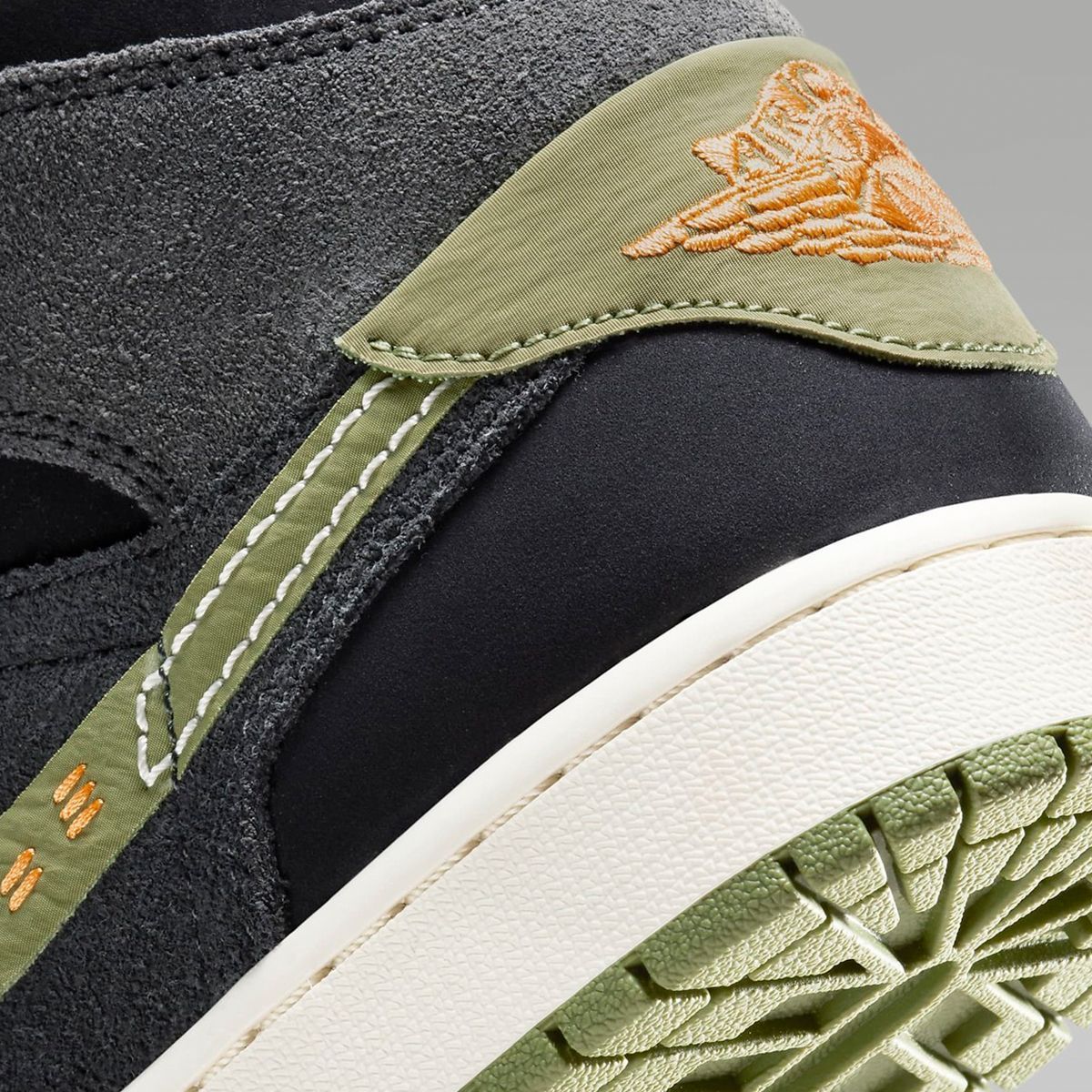 ナイキ] エア ジョーダン 1 MID SE クラフト [AIR JORDAN 1 MID SE