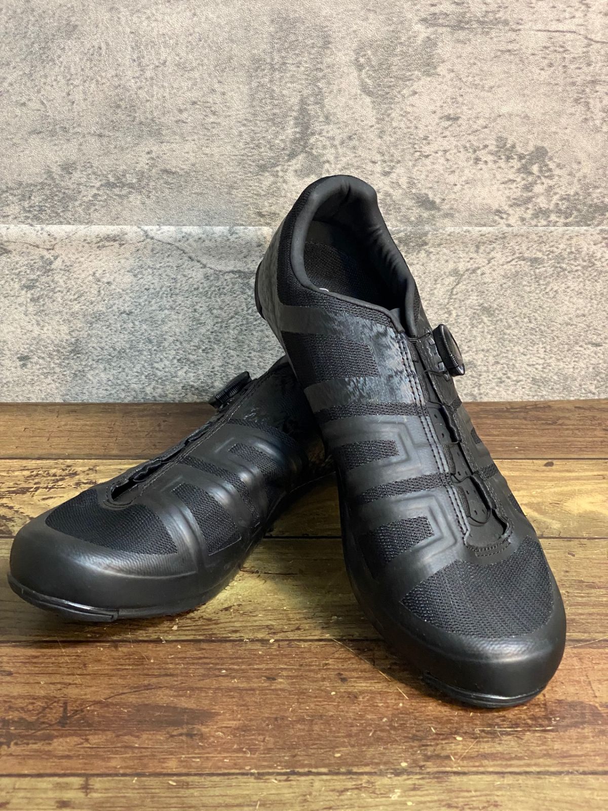 JJ876 パールイズミ PEARL iZUMi ATTACK ROAD ビンディングシューズ 黒 EU43