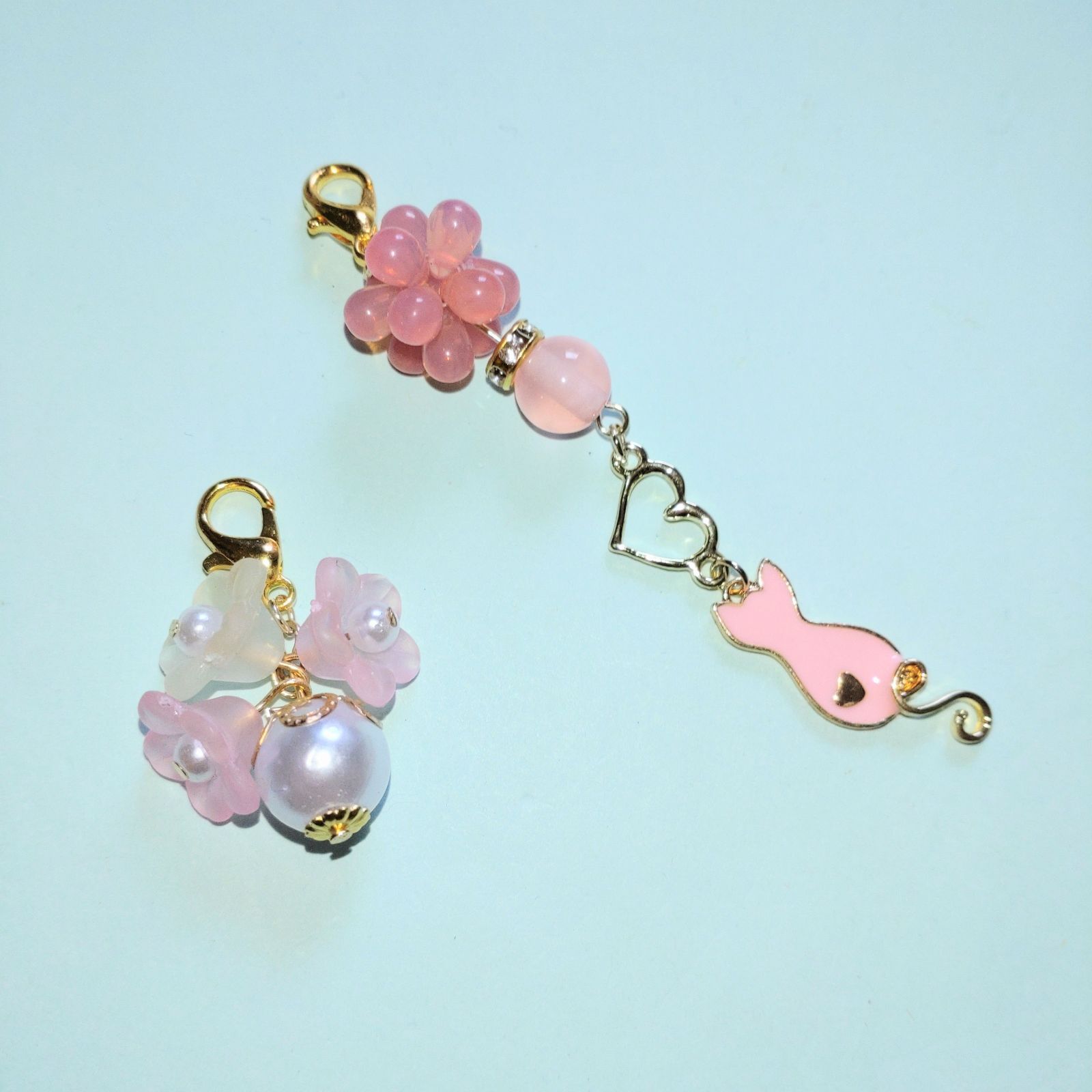 ハンドメイド ネコちゃんチャーム ピンク クソ