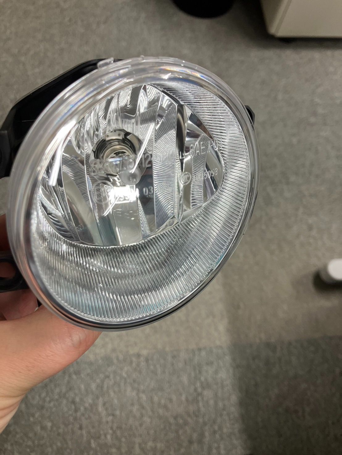 トヨタ純正 フォグランプ 81220-12230（新品未使用・開封済