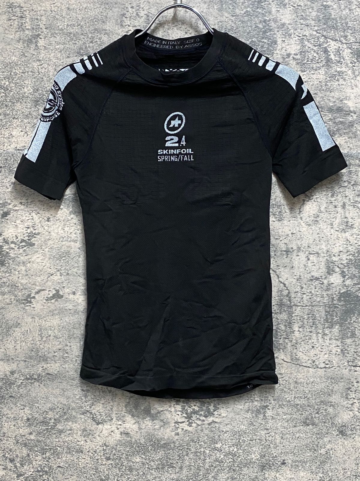 ASSOS SKINFOIL ベースレイヤー カーボン繊維で劇的に変わる。肌に触れるベースレイヤーこそ快適